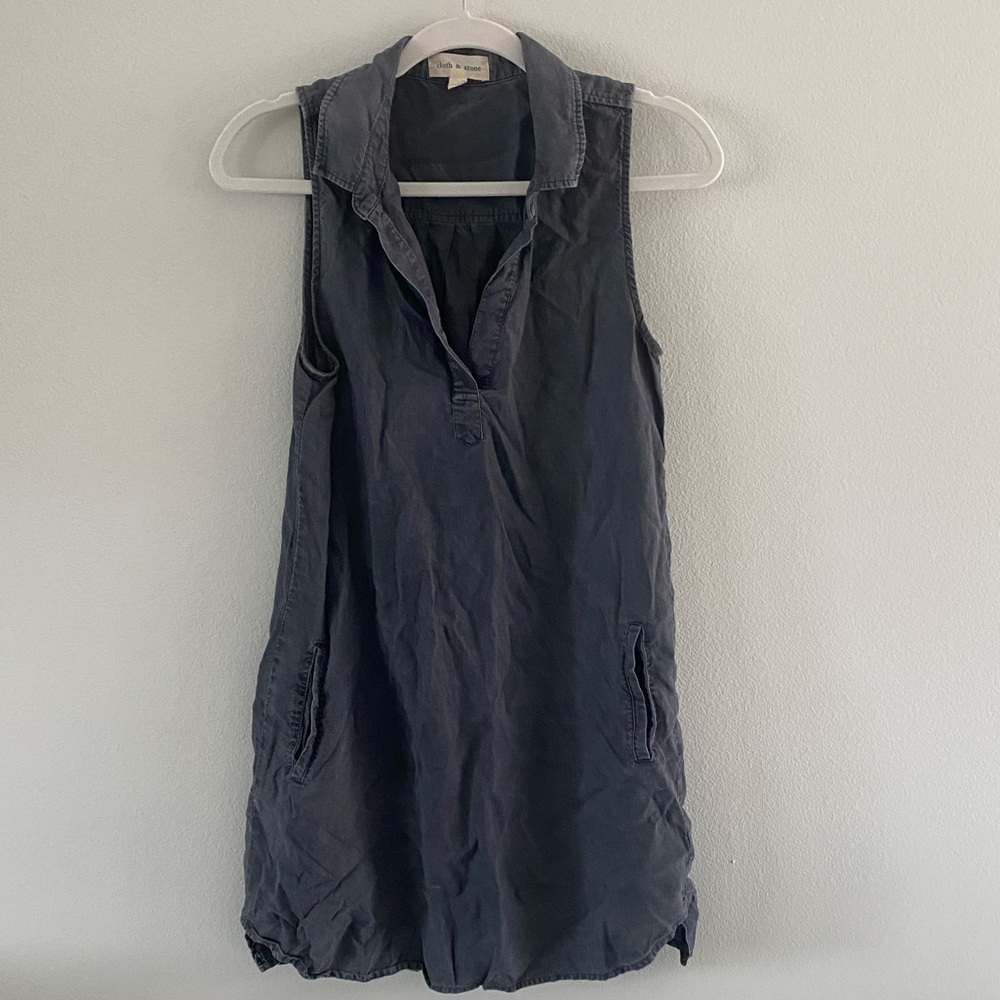 Grey cloth & stone dress